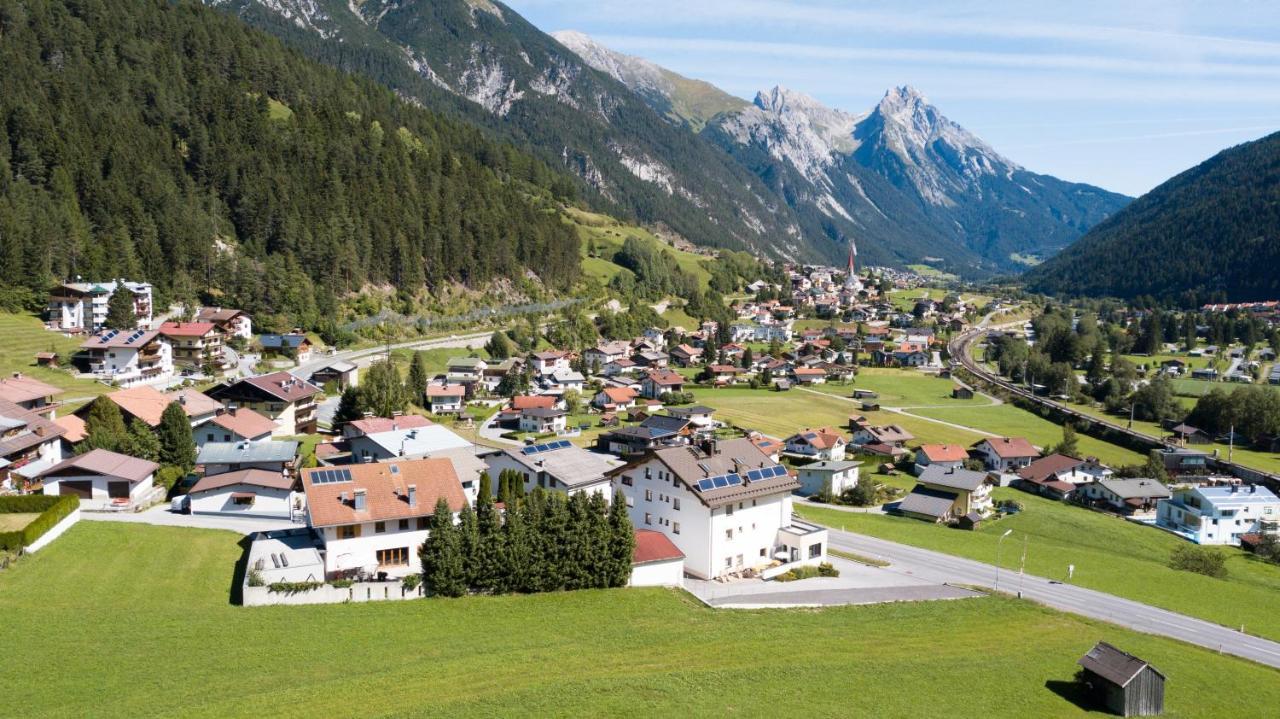 Pension Angelika Pettneu am Arlberg Kültér fotó